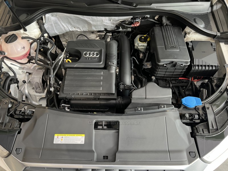 Q3 1.4 TFSI AMBIENTE GASOLINA 4P S TRONIC - 2016 - CAXIAS DO SUL