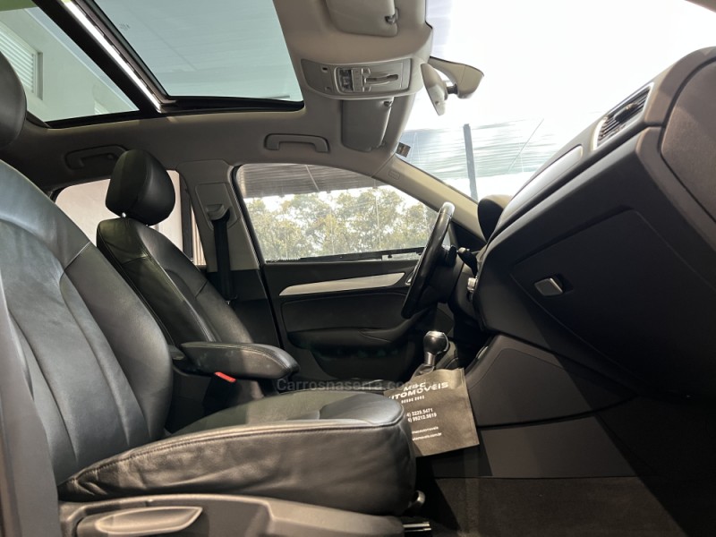 Q3 1.4 TFSI AMBIENTE GASOLINA 4P S TRONIC - 2016 - CAXIAS DO SUL