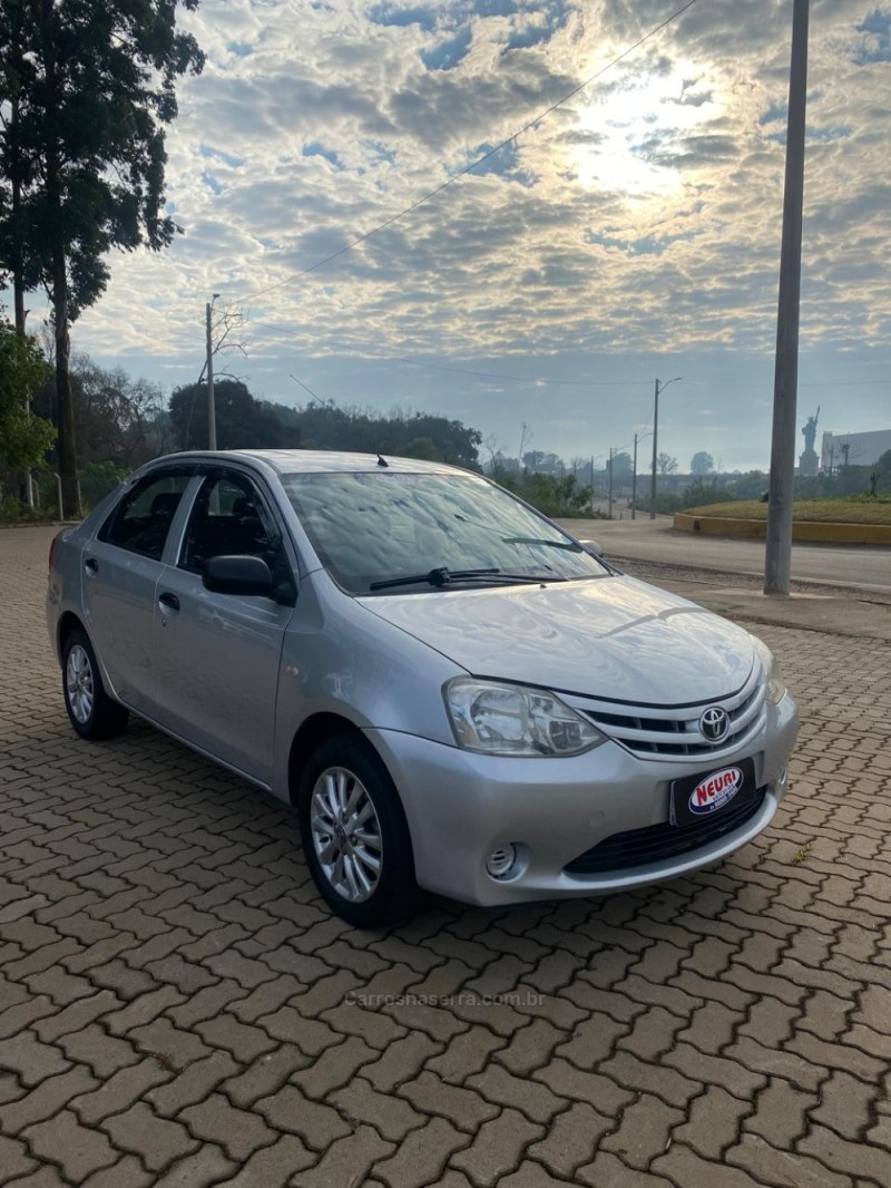 ETIOS 1.5 X PLUS 16V FLEX 4P MANUAL