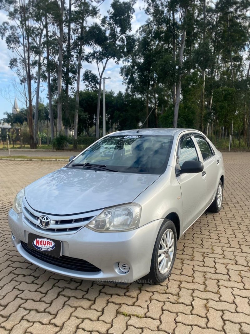 ETIOS 1.5 X PLUS 16V FLEX 4P MANUAL - 2013 - LAJEADO