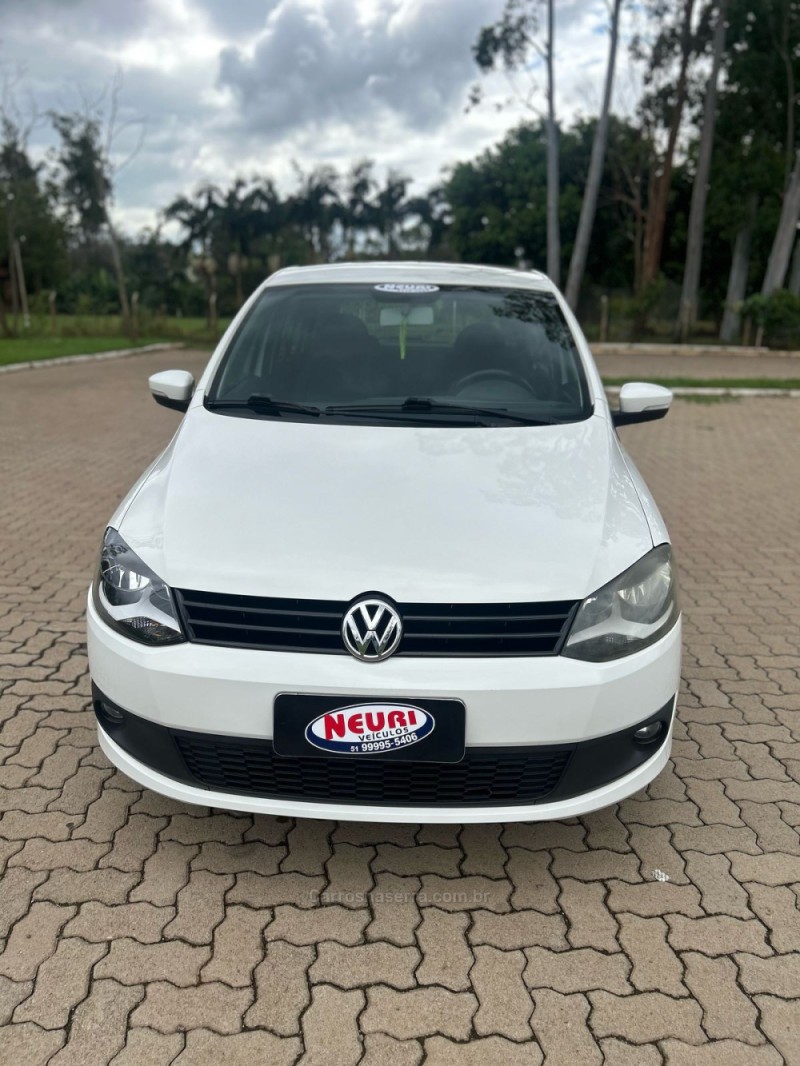 FOX 1.6 MI POWER I-MOTION 8V FLEX 4P AUTOMÁTICO - 2014 - LAJEADO