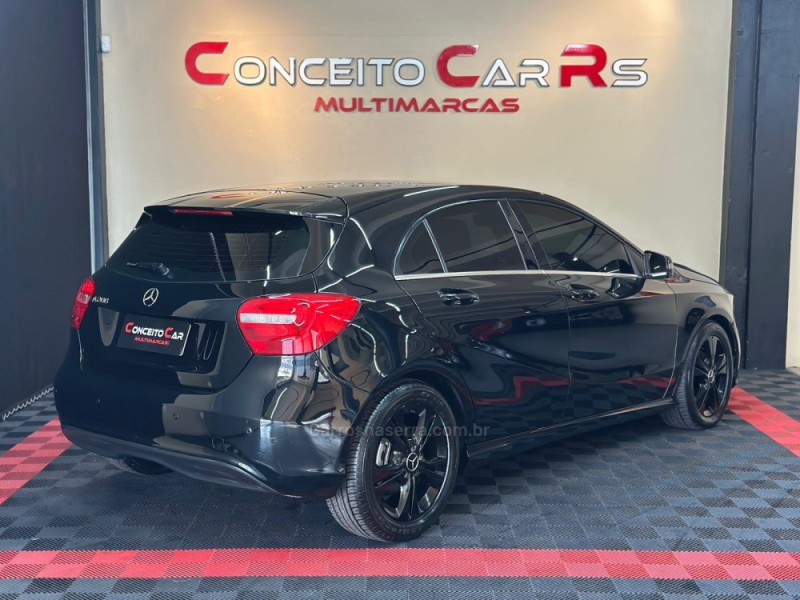 A 200 1.6 TURBO URBAN 16V GASOLINA 4P AUTOMÁTICO - 2015 - NOVO HAMBURGO