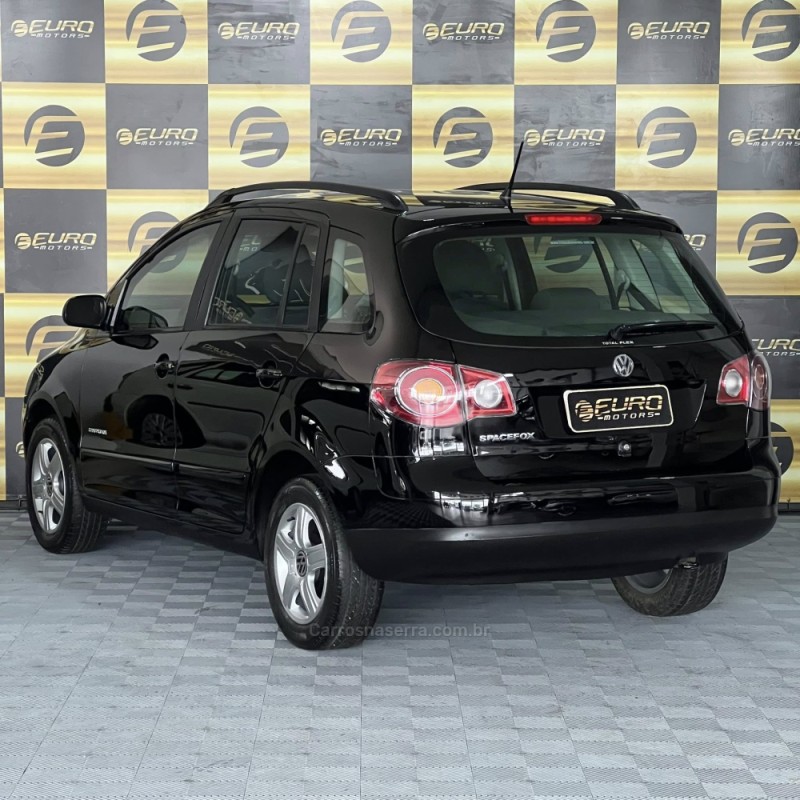 SPACEFOX 1.6 MI 8V FLEX 4P MANUAL - 2008 - PORTãO