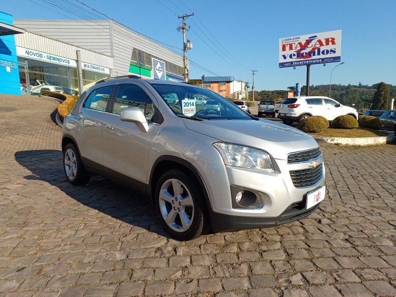 tracker 1.8 mpfi ltz 4x2 16v flex 4p automatico 2015 flores da cunha
