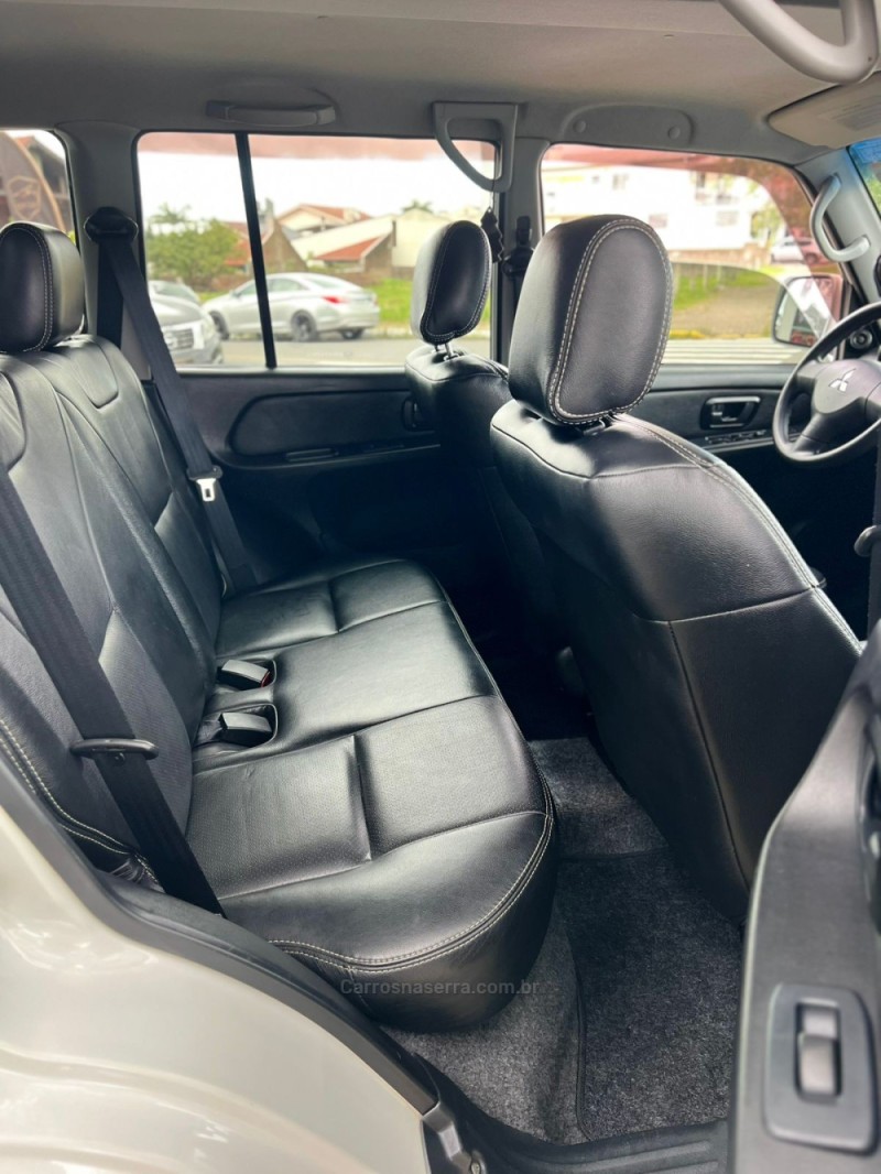 PAJERO TR4 2.0 4X2 16V 140CV FLEX 4P AUTOMÁTICO - 2015 - MONTENEGRO