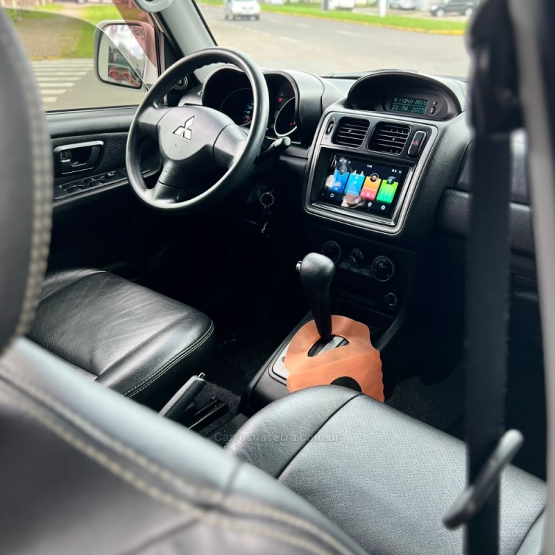 PAJERO TR4 2.0 4X2 16V 140CV FLEX 4P AUTOMÁTICO - 2015 - MONTENEGRO