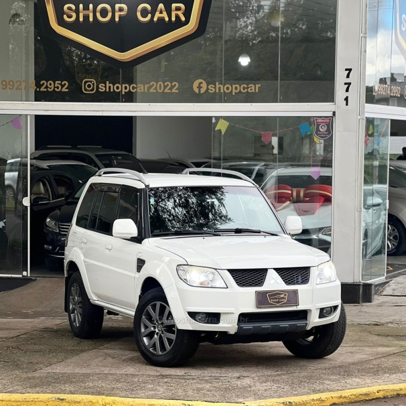 PAJERO TR4 2.0 4X2 16V 140CV FLEX 4P AUTOMÁTICO - 2015 - MONTENEGRO