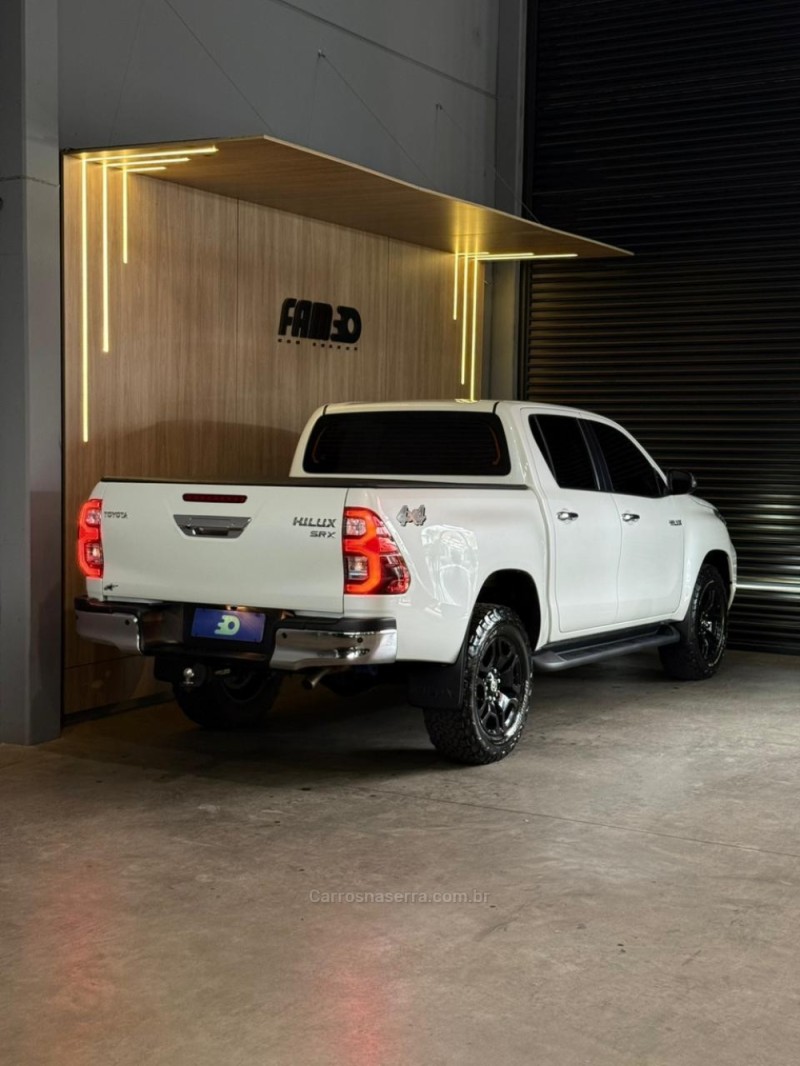 HILUX 2.8 SRX 4X4 CD 16V DIESEL 4P AUTOMÁTICO - 2022 - LAJEADO