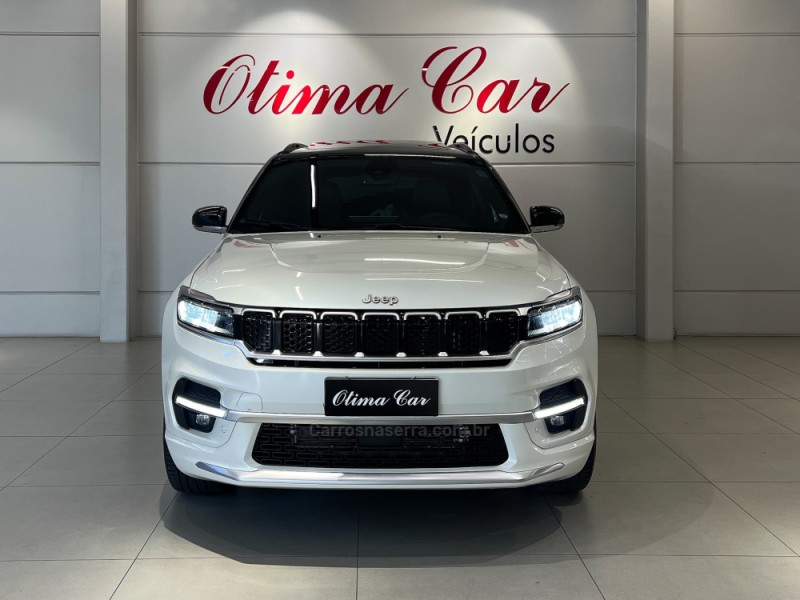 COMMANDER 1.3 OVERLAND T270 16V 4X2 TURBO FLEX 4P AUTOMÁTICO - 2023 - FLORES DA CUNHA