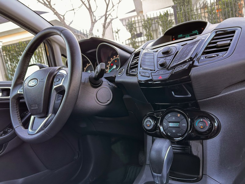 FIESTA 1.6 TITANIUM PLUS HATCH 16V FLEX 4P AUTOMÁTICO - 2016 - BENTO GONçALVES