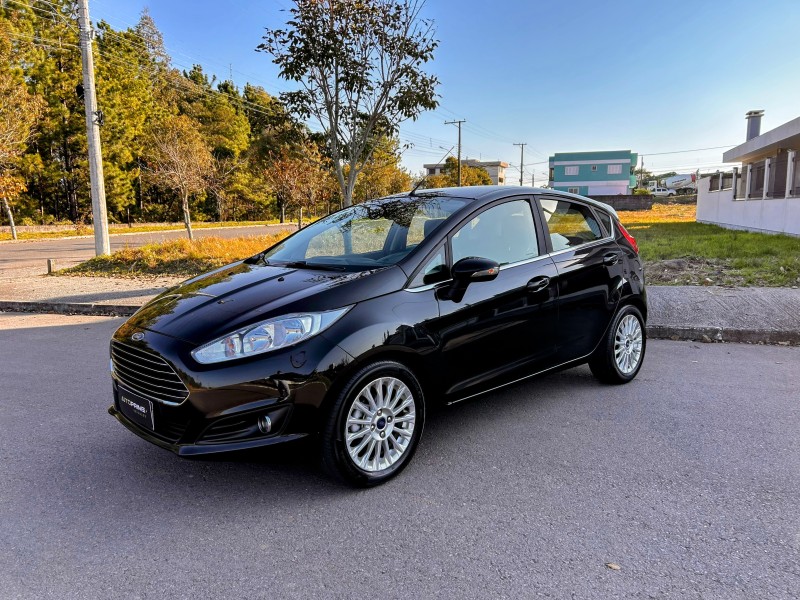 FIESTA 1.6 TITANIUM PLUS HATCH 16V FLEX 4P AUTOMÁTICO - 2016 - BENTO GONçALVES