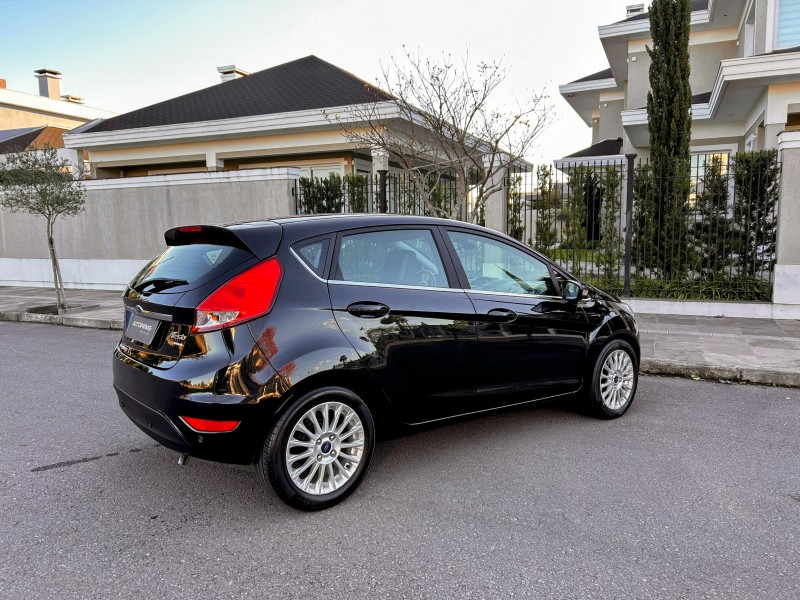 FIESTA 1.6 TITANIUM PLUS HATCH 16V FLEX 4P AUTOMÁTICO - 2016 - BENTO GONçALVES