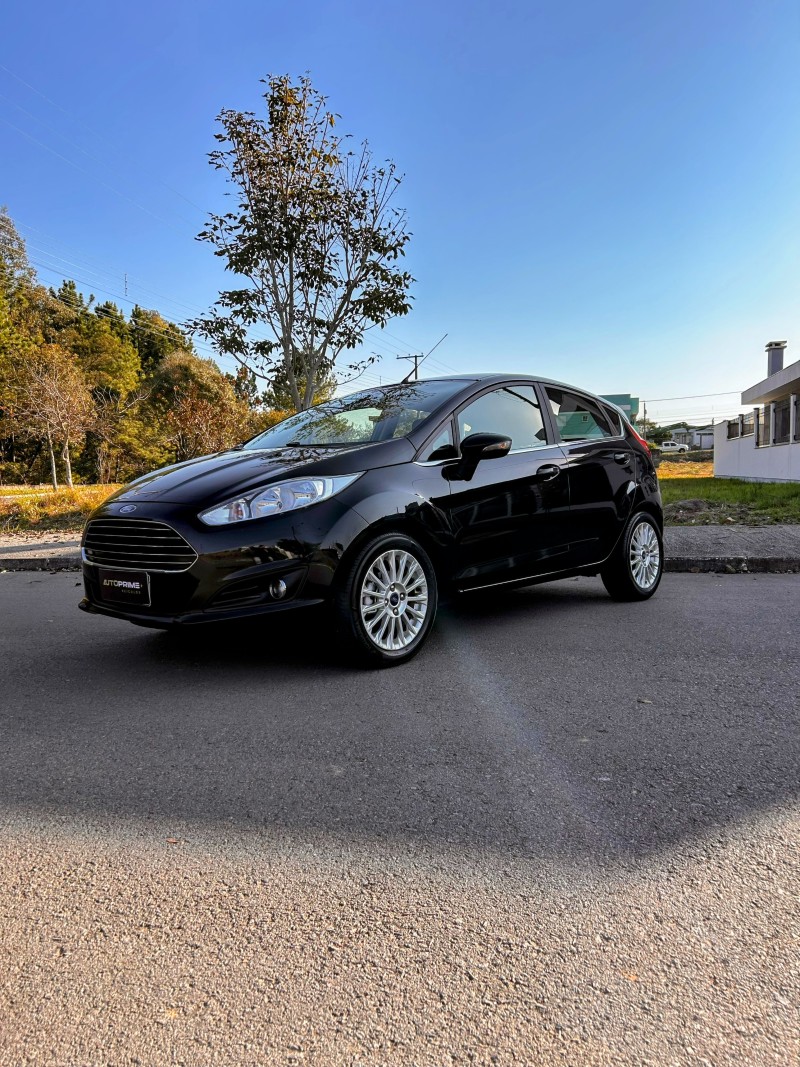 FIESTA 1.6 TITANIUM PLUS HATCH 16V FLEX 4P AUTOMÁTICO - 2016 - BENTO GONçALVES