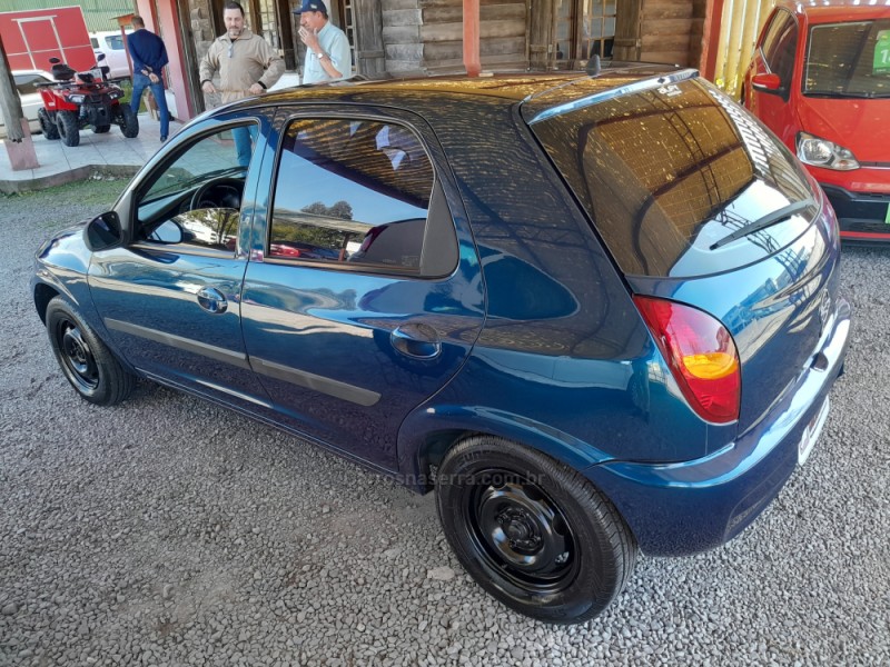 CELTA 1.0 MPFI SUPER 8V FLEX 4P MANUAL - 2003 - VERANóPOLIS