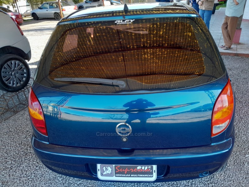 CELTA 1.0 MPFI SUPER 8V FLEX 4P MANUAL - 2003 - VERANóPOLIS