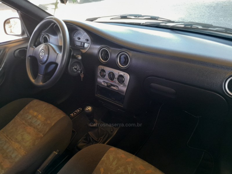 CELTA 1.0 MPFI SUPER 8V FLEX 4P MANUAL - 2003 - VERANóPOLIS