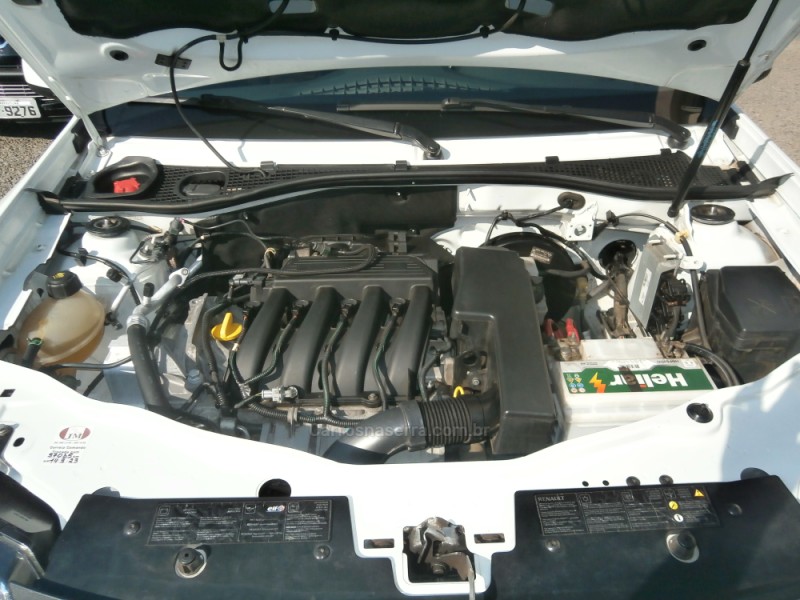 DUSTER 1.6 DYNAMIQUE 4X2 16V FLEX 4P MANUAL - 2016 - FARROUPILHA