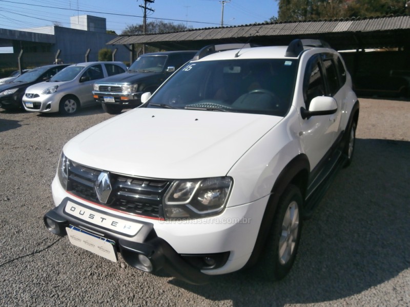DUSTER 1.6 DYNAMIQUE 4X2 16V FLEX 4P MANUAL - 2016 - FARROUPILHA