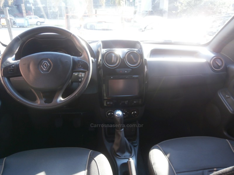DUSTER 1.6 DYNAMIQUE 4X2 16V FLEX 4P MANUAL - 2016 - FARROUPILHA