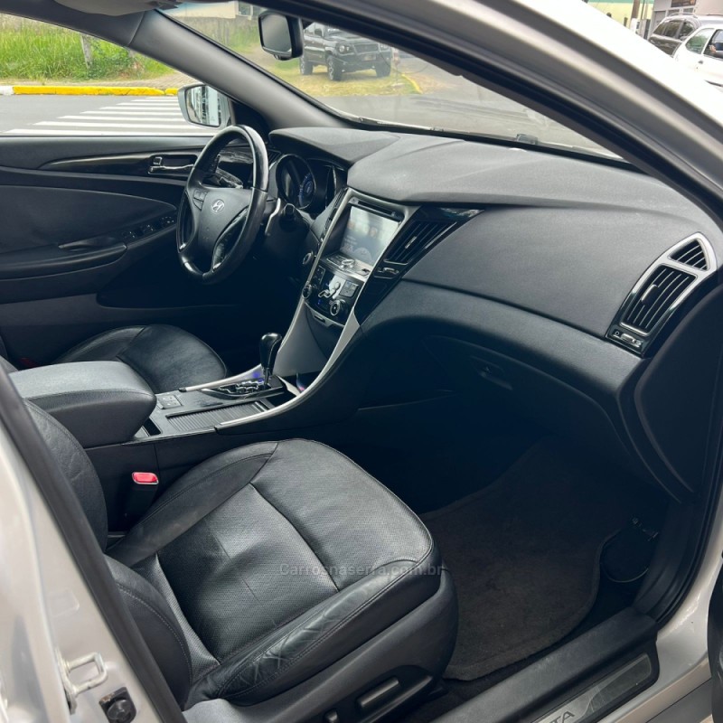 SONATA 2.4 MPFI I4 16V 182CV GASOLINA 4P AUTOMÁTICO - 2012 - MONTENEGRO