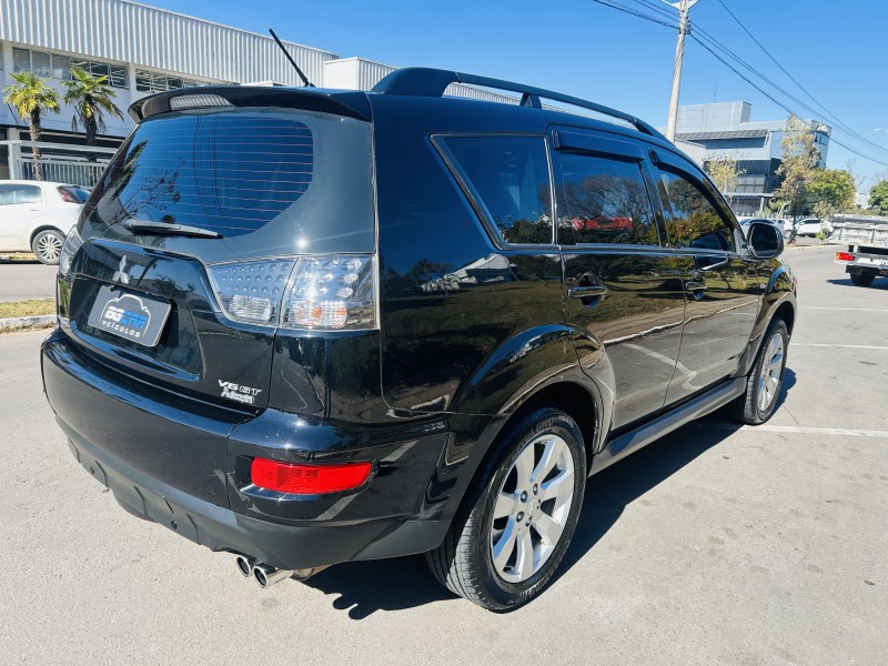 OUTLANDER 3.0 GT 4X4 V6 24V GASOLINA 4P AUTOMÁTICO - 2011 - BENTO GONçALVES