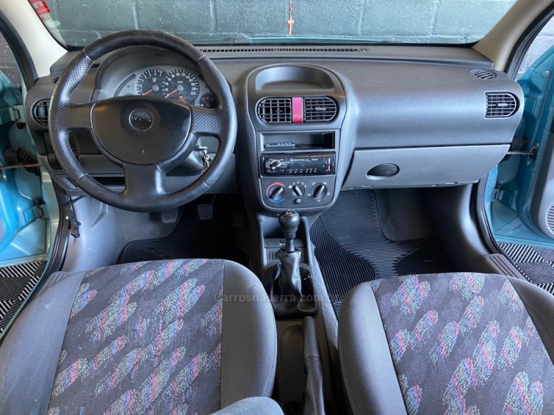 CORSA 1.0 MPFI JOY 8V FLEX 4P MANUAL - 2002 - CAXIAS DO SUL