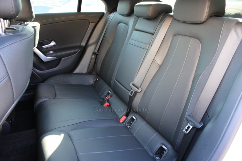 CLA 250 2.0 SPORT 16V TURBO GASOLINA 4P AUTOMÁTICO - 2023 - CAXIAS DO SUL