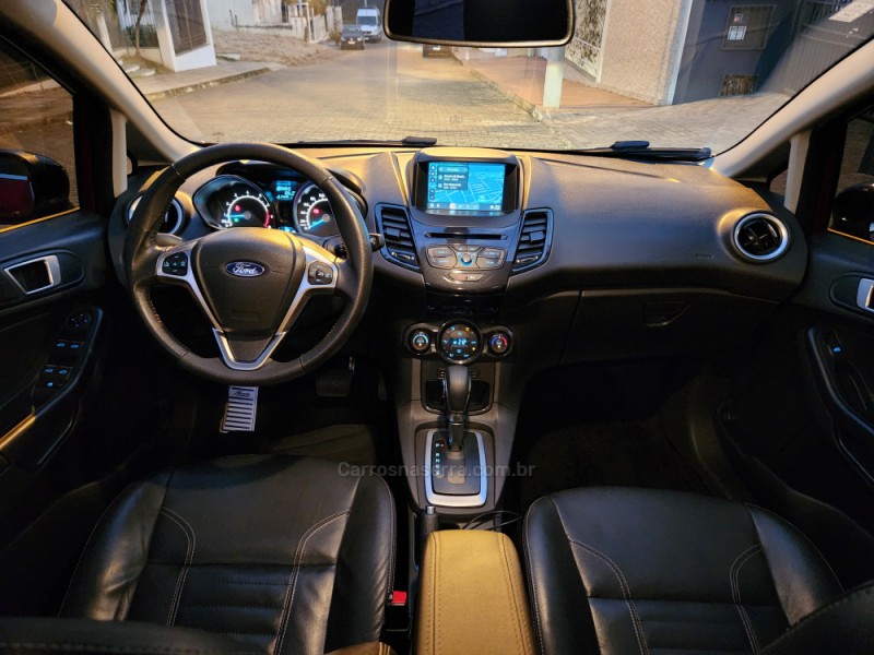 FIESTA 1.6 TITANIUM PLUS HATCH 16V FLEX 4P AUTOMÁTICO - 2018 - MONTENEGRO