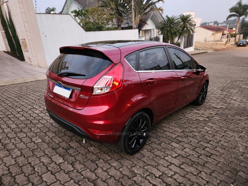 FIESTA 1.6 TITANIUM PLUS HATCH 16V FLEX 4P AUTOMÁTICO - 2018 - MONTENEGRO