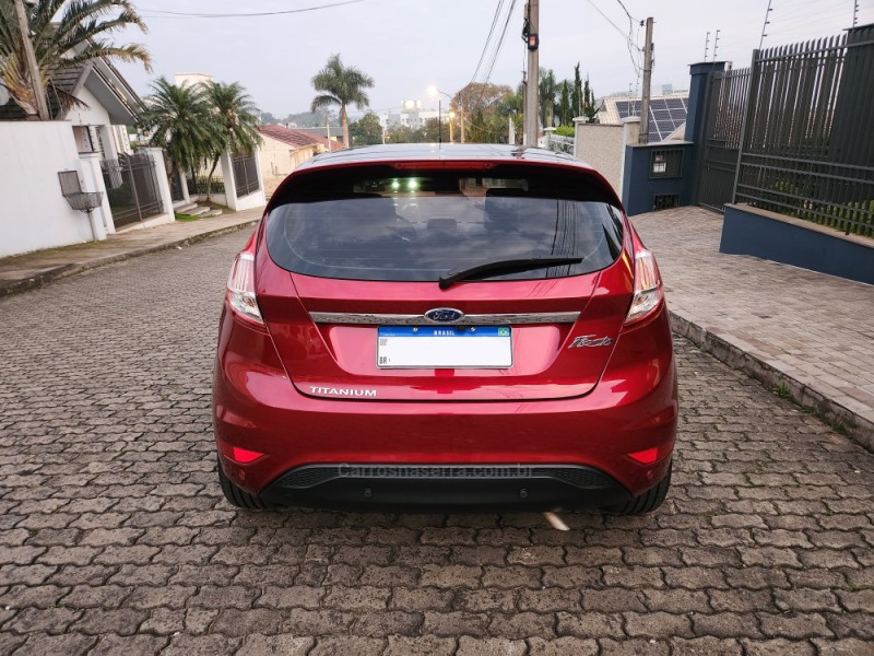 FIESTA 1.6 TITANIUM PLUS HATCH 16V FLEX 4P AUTOMÁTICO - 2018 - MONTENEGRO