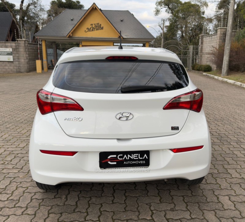 HB20 1.0 COMFORT PLUS 12V TURBO FLEX 4P MANUAL - 2016 - CANELA