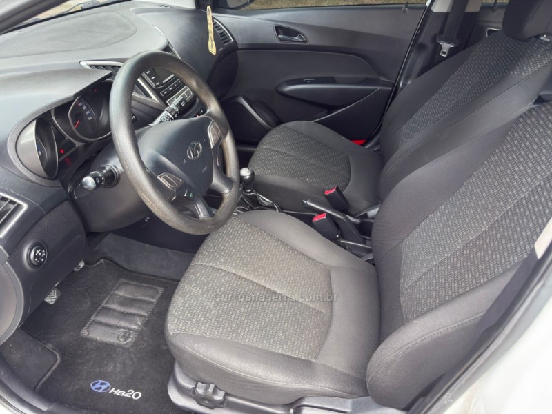 HB20 1.0 COMFORT PLUS 12V TURBO FLEX 4P MANUAL - 2016 - CANELA