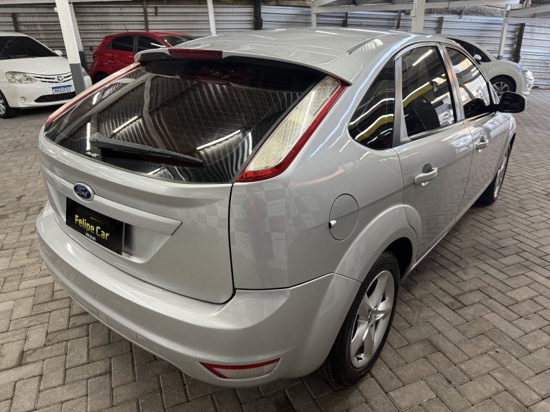 FOCUS 1.6 SE PLUS 16V FLEX 4P MANUAL - 2011 - CAXIAS DO SUL
