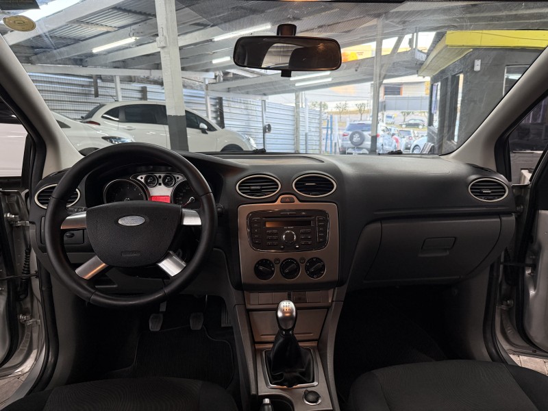 FOCUS 1.6 SE PLUS 16V FLEX 4P MANUAL - 2011 - CAXIAS DO SUL