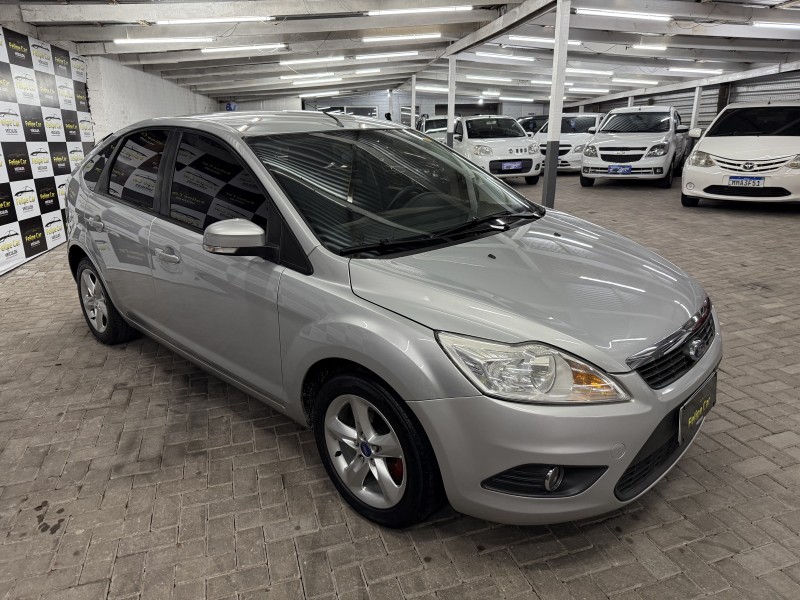 FOCUS 1.6 SE PLUS 16V FLEX 4P MANUAL - 2011 - CAXIAS DO SUL