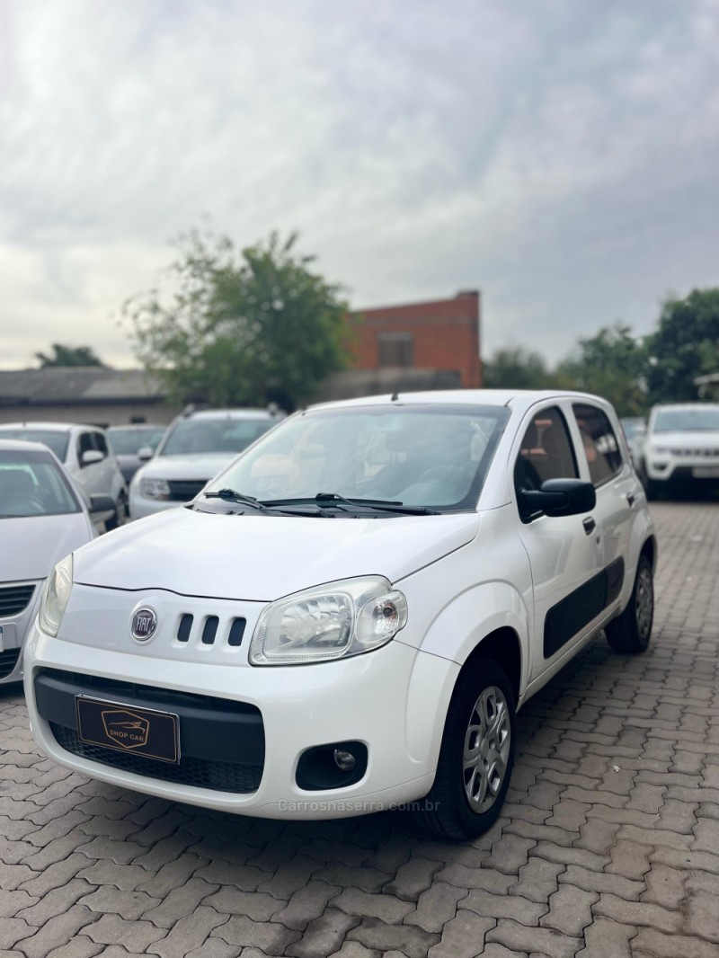 UNO 1.0 EVO VIVACE 8V FLEX 4P MANUAL - 2013 - MONTENEGRO