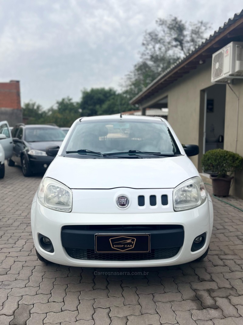 UNO 1.0 EVO VIVACE 8V FLEX 4P MANUAL - 2013 - MONTENEGRO