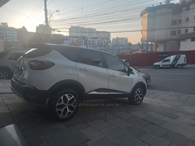 CAPTUR 1.6 16V FLEX INTENSE AUTOMÁTICO - 2019 - GARIBALDI