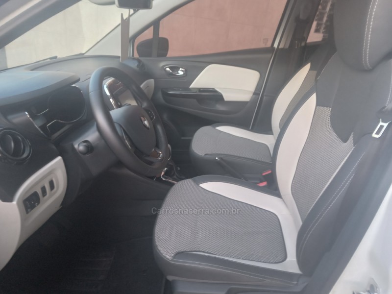 CAPTUR 1.6 16V FLEX INTENSE AUTOMÁTICO - 2019 - GARIBALDI