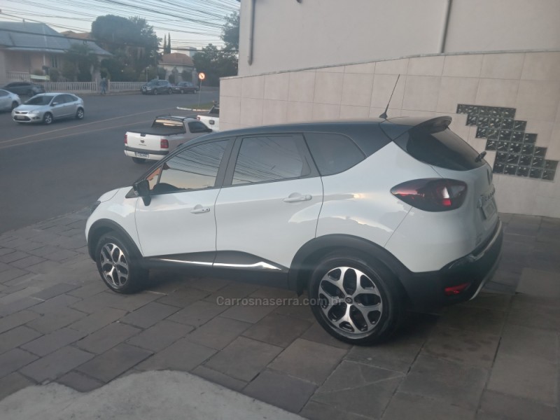 CAPTUR 1.6 16V FLEX INTENSE AUTOMÁTICO - 2019 - GARIBALDI