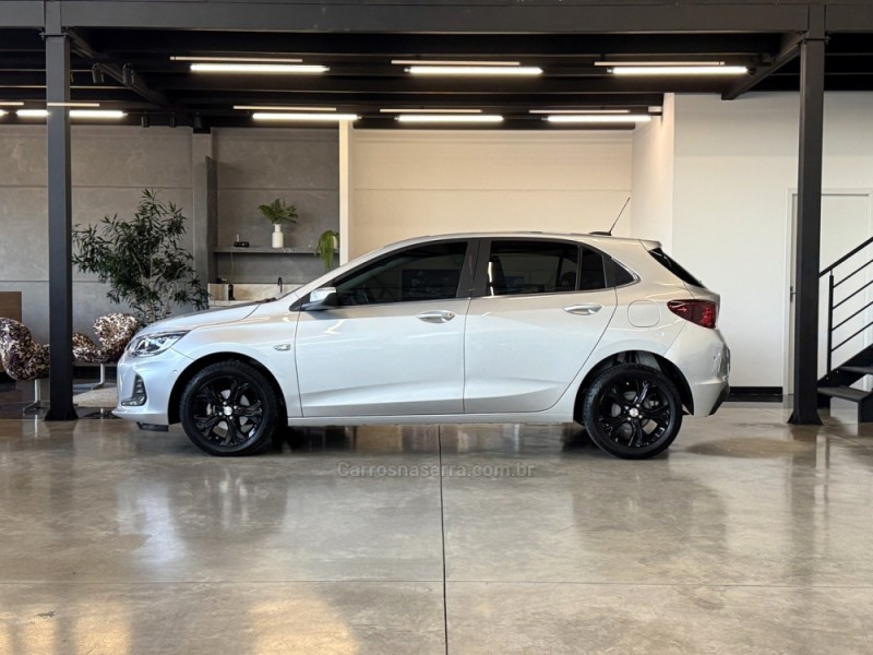ONIX 1.0 PREMIER II 12V TURBO FLEX 4P AUTOMÁTICO - 2022 - BENTO GONçALVES
