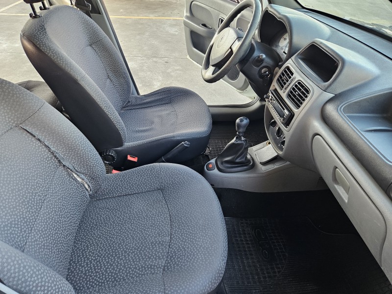 CLIO 1.0 CAMPUS 16V FLEX 4P MANUAL - 2011 - CAXIAS DO SUL