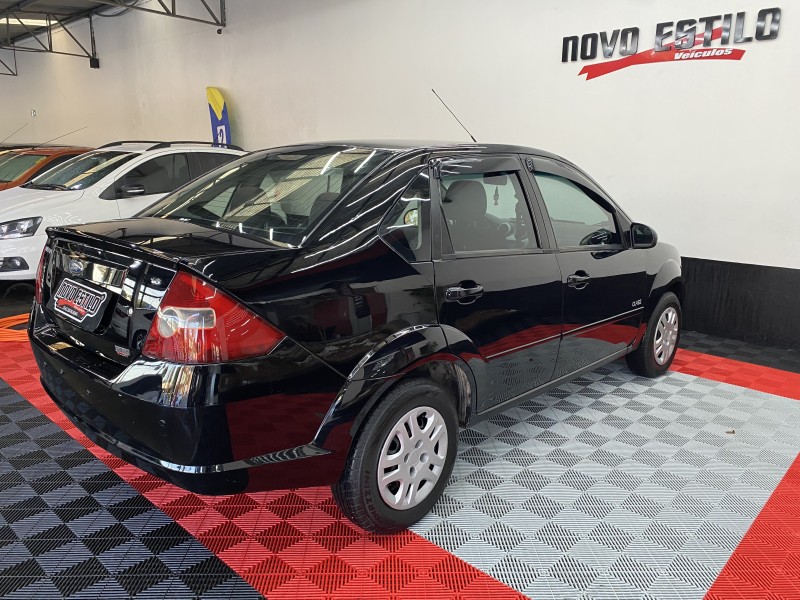 FIESTA 1.6 MPI SEDAN 8V FLEX 4P MANUAL - 2009 - CAXIAS DO SUL