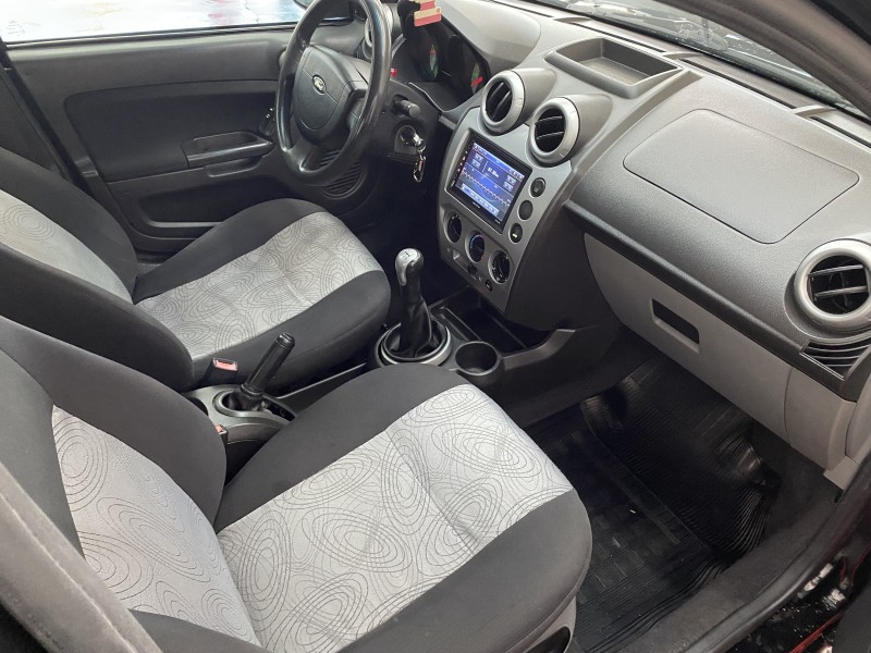FIESTA 1.6 MPI SEDAN 8V FLEX 4P MANUAL - 2009 - CAXIAS DO SUL