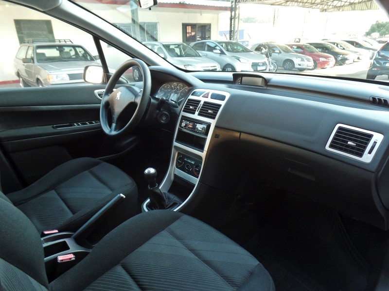 307 1.6 PRESENCE 16V FLEX 4P MANUAL - 2011 - CAXIAS DO SUL