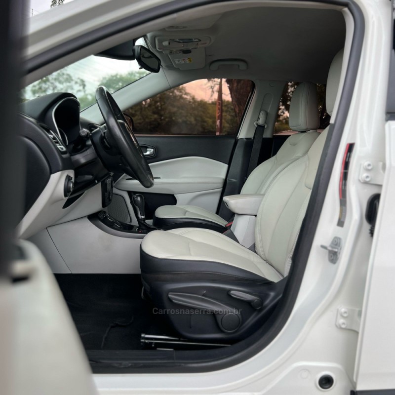 COMPASS 2.0 16V DIESEL LONGITUDE 4X4 AUTOMÁTICO - 2018 - MONTENEGRO