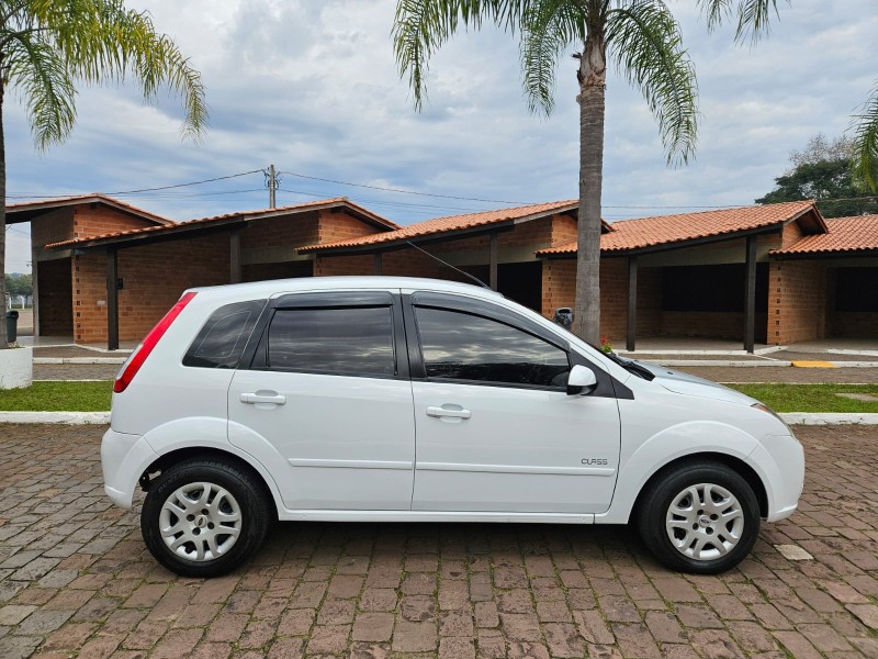 FIESTA 1.0 MPI HATCH 8V FLEX 4P MANUAL - 2009 - VENâNCIO AIRES