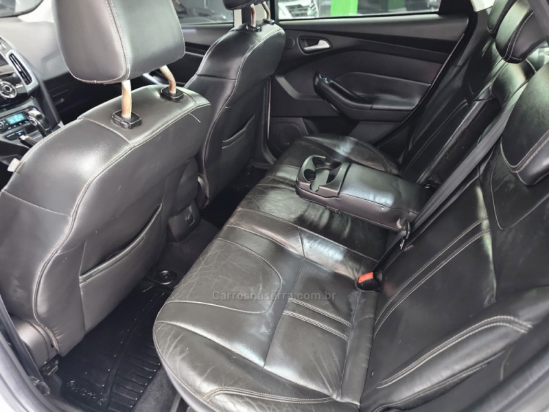 FOCUS 2.0 TITANIUM 16V FLEX 4P AUTOMÁTICO - 2015 - SAPUCAIA DO SUL