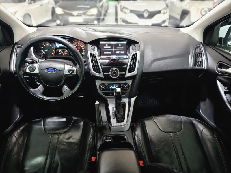 FOCUS 2.0 TITANIUM 16V FLEX 4P AUTOMÁTICO - 2015 - SAPUCAIA DO SUL