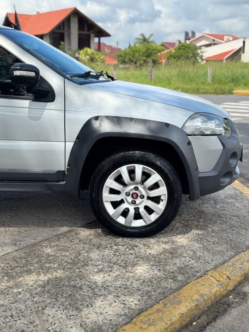 PALIO 1.8 MPI ADVENTURE WEEKEND 8V FLEX 4P MANUAL - 2015 - MONTENEGRO